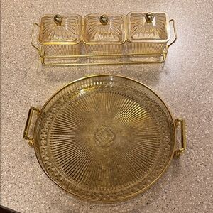 Elegant Gold Plastic Serving Set